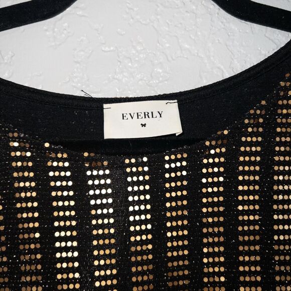 Everly Black & Gold Sequin Shift Mini Dress Size Small - Picture 3 of 5